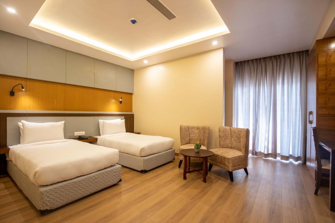 Hotel Palm International Butwal Екстер'єр фото