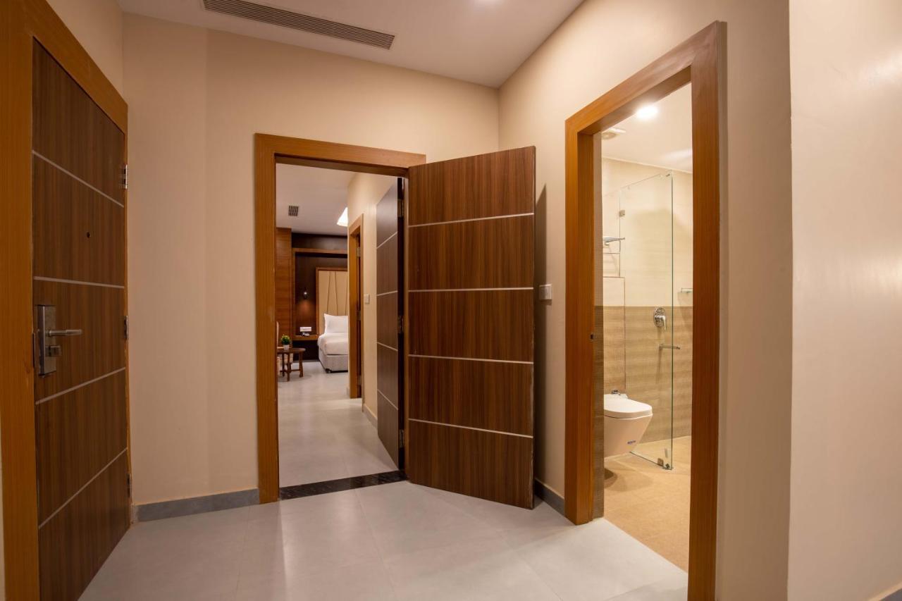 Hotel Palm International Butwal Екстер'єр фото