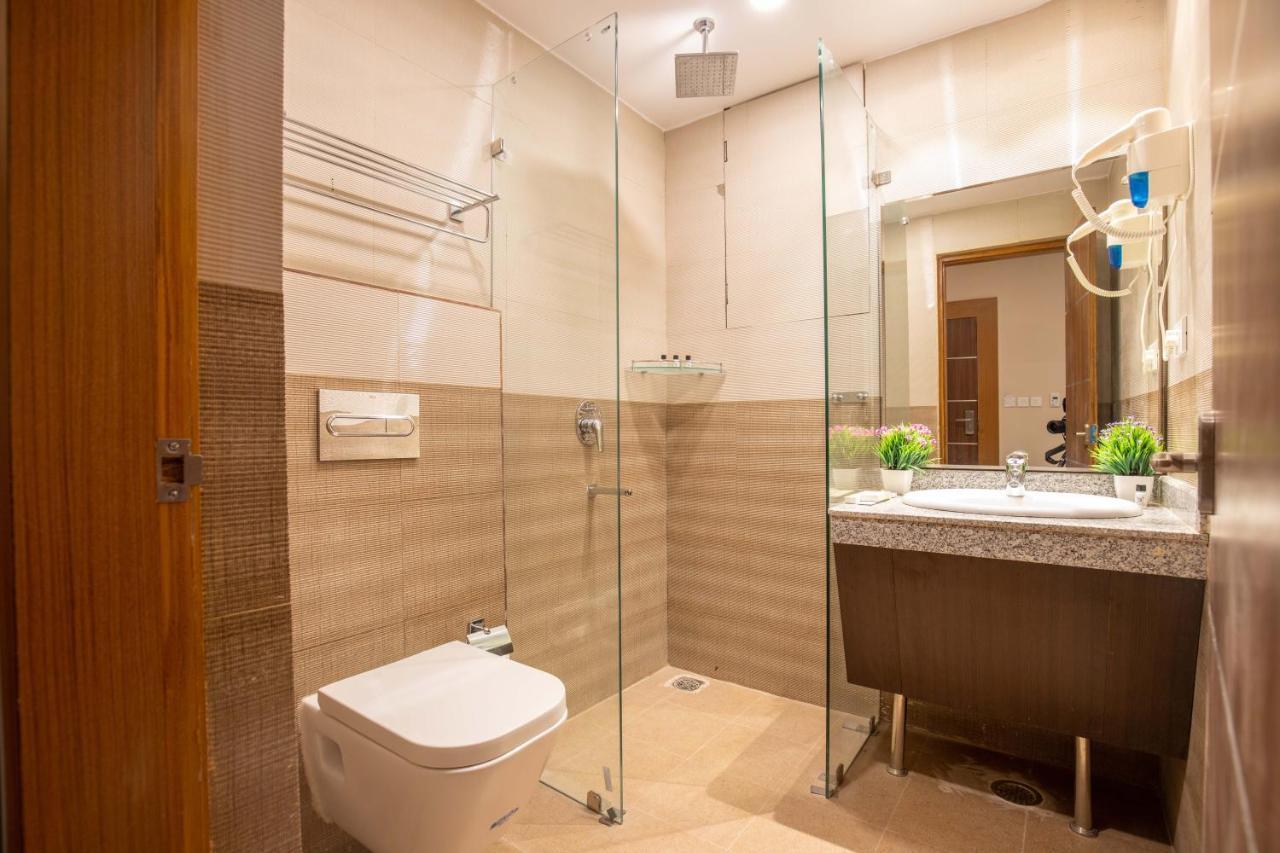 Hotel Palm International Butwal Екстер'єр фото