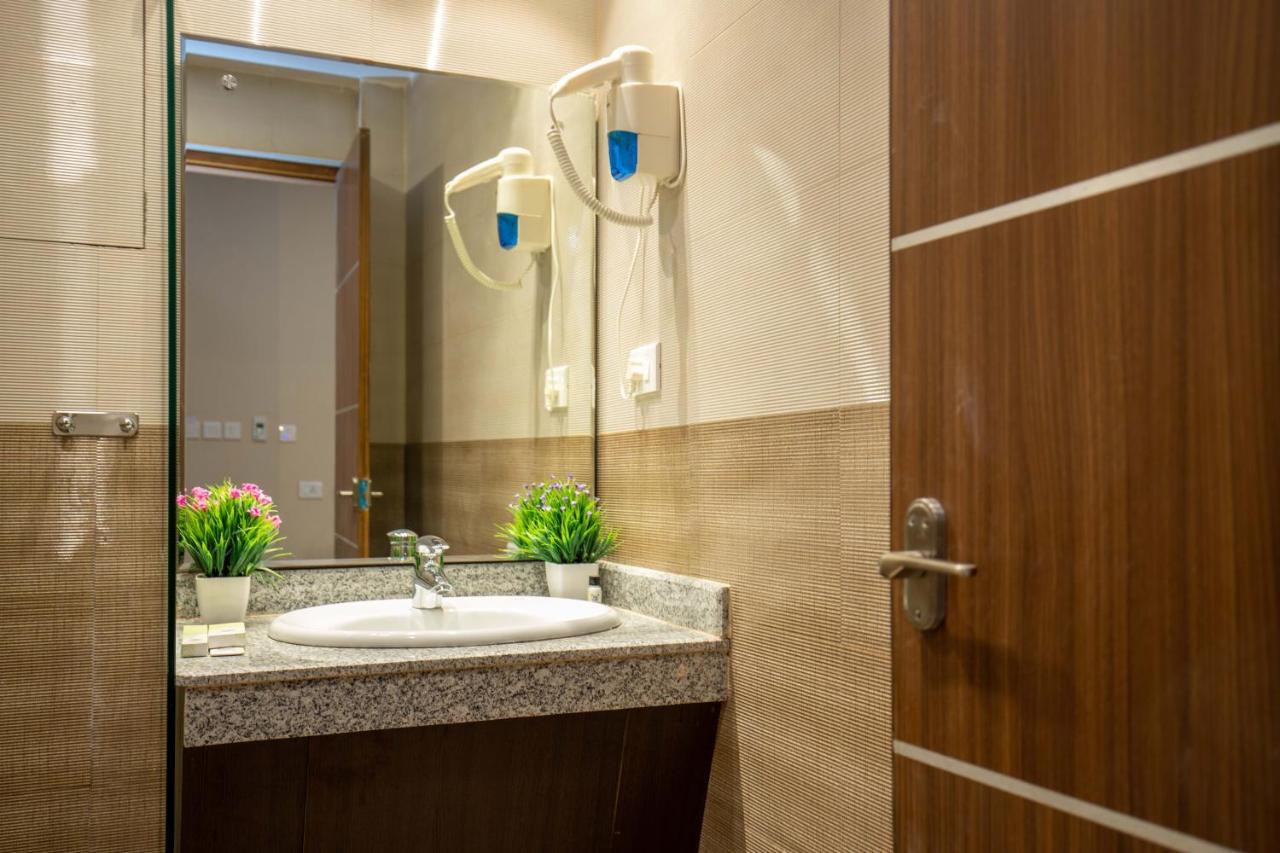 Hotel Palm International Butwal Екстер'єр фото