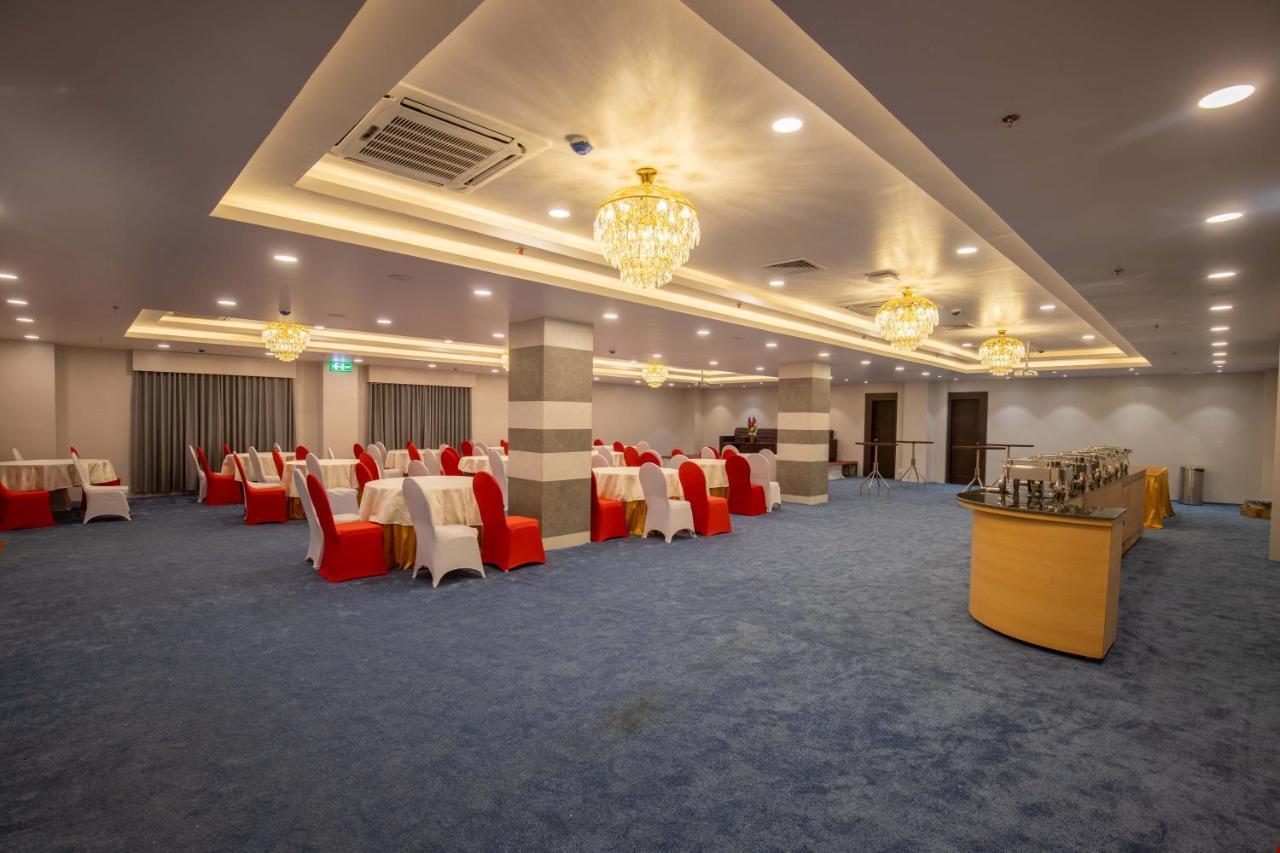 Hotel Palm International Butwal Екстер'єр фото